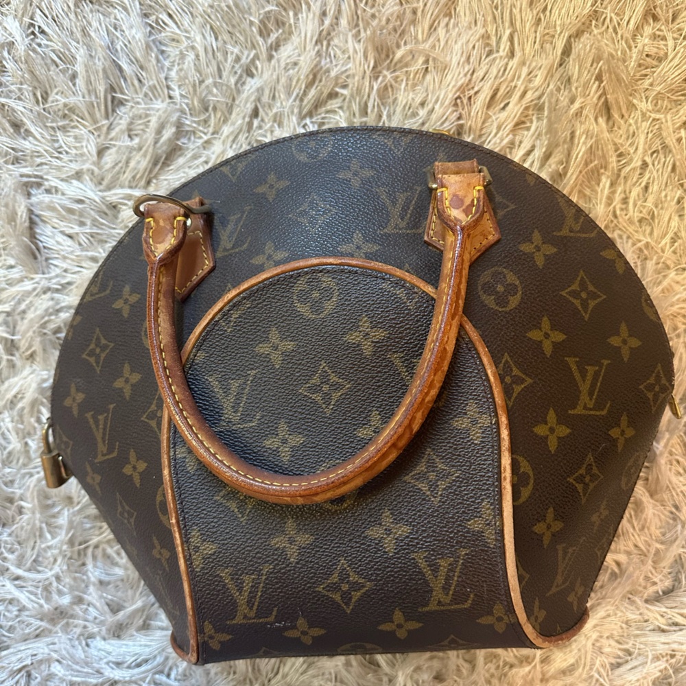 AUTHENTIC LOUIS VUITTON ELLIPSE MONOGRAM